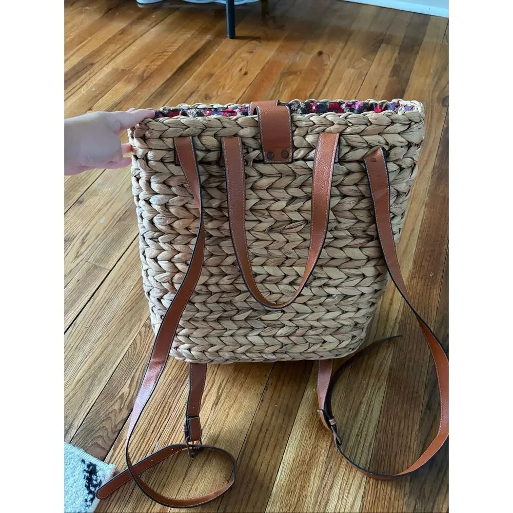 Natural Life Water Hyacinth Straw Backpack Floral Lining Beach Picnic Tote
